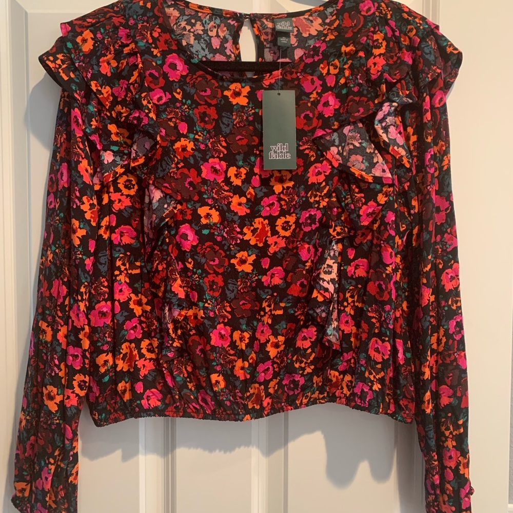 Wild Fable cropped floral blouse
